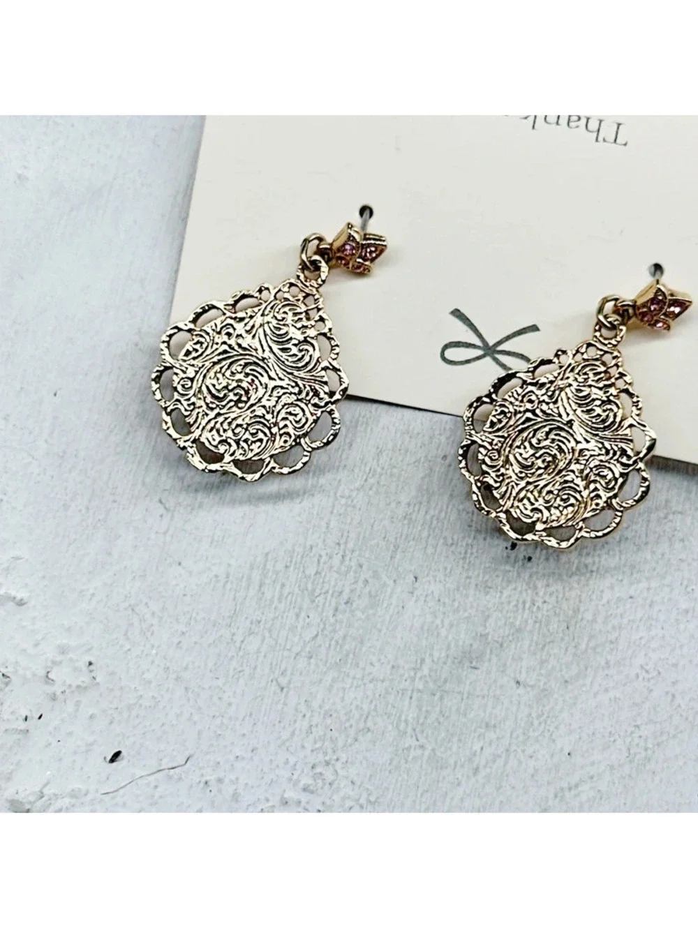 5284mc. Goldtone 1928 Earrings